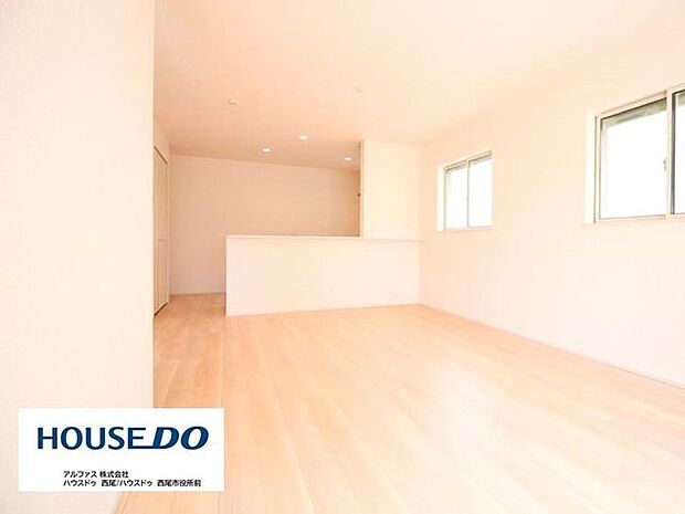 同型写真（リビング）