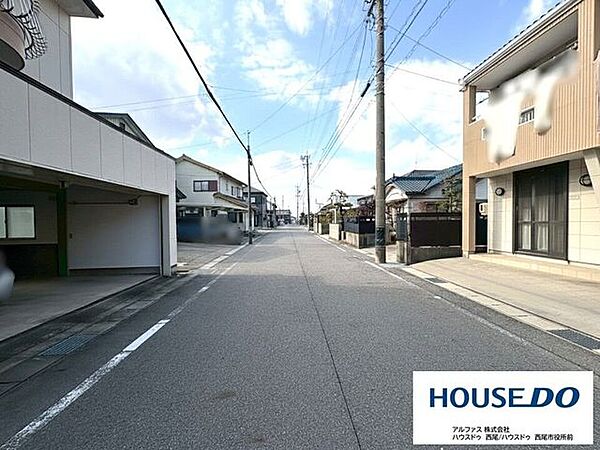前面道路含む現地写真