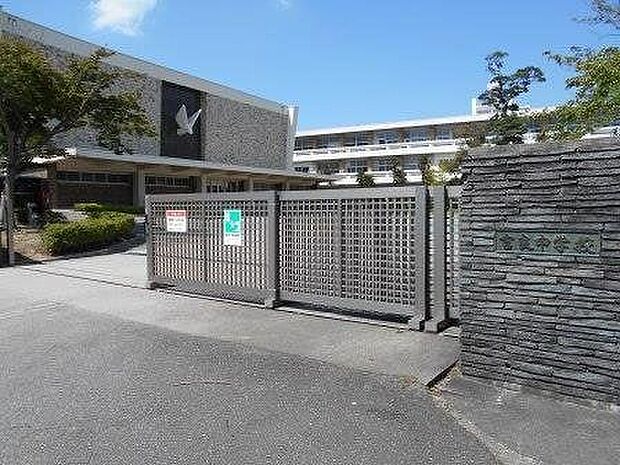 吉良中学校 1803m