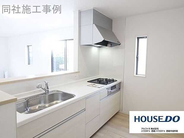 同型写真(キッチン)