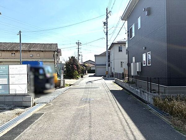 前面道路含む現地写真