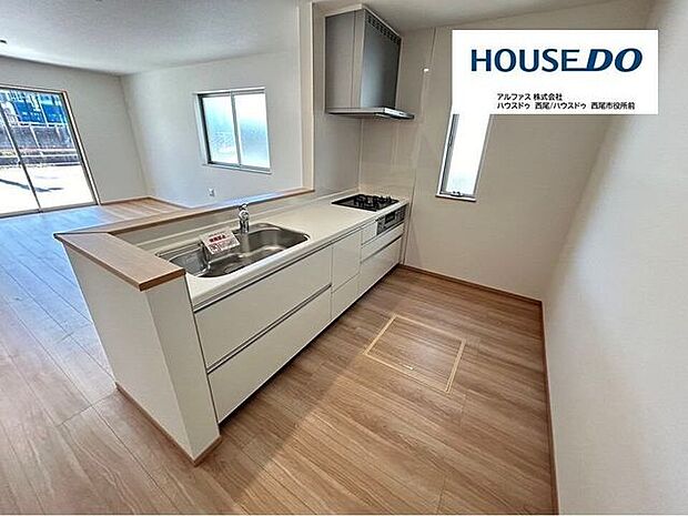 同型写真（キッチン）