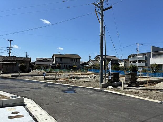 前面道路含む現地写真