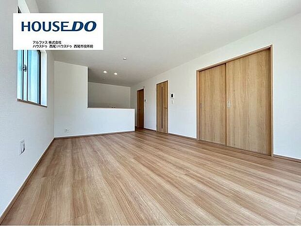 同型写真（リビング）