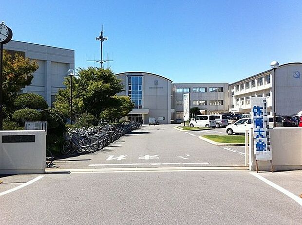 鶴城中学校 1060m