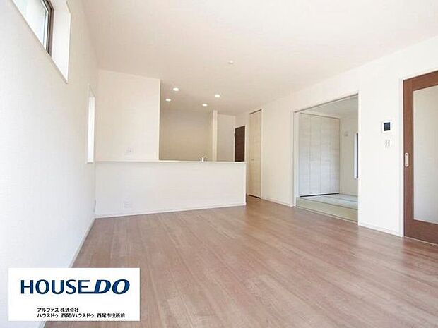 同型写真（リビング）