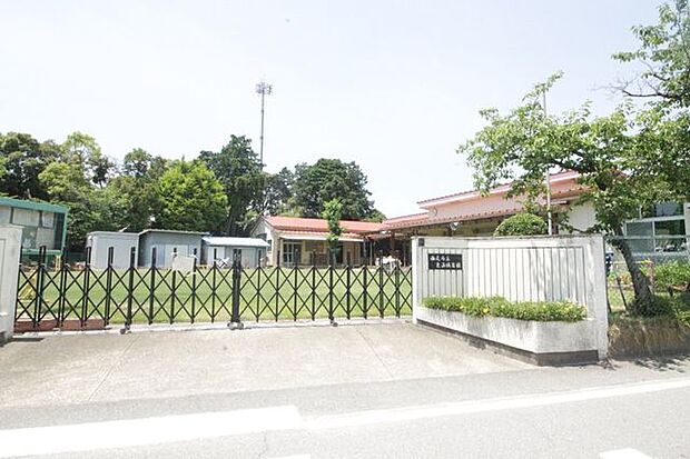 西尾市立 巨海保育園働くママも安心して預けられます! 510m