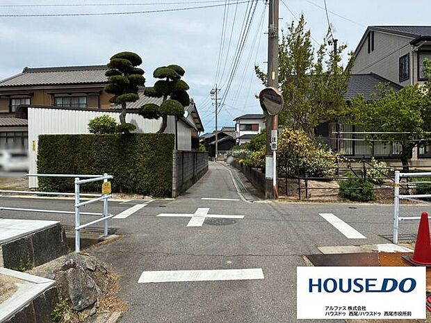 前面道路含む現地写真