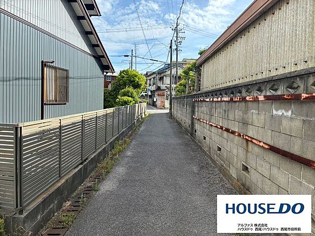 前面道路含む現地写真