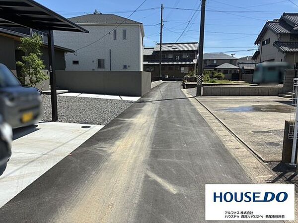 前面道路含む現地写真