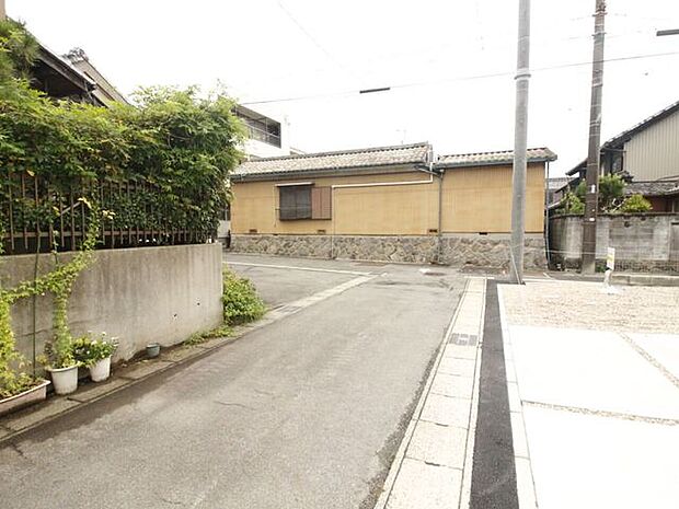 前面道路含む現地写真