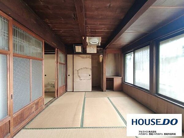 ※写真は現況をベースに、AIで一部荷物等を消去する画像加工を行っております。画像と現況に相違がある場合は現況優先とします。