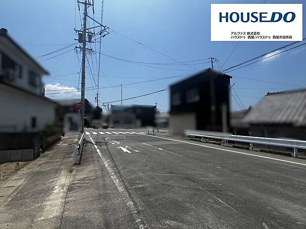 前面道路含む現地写真