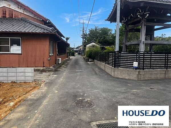 前面道路含む現地写真