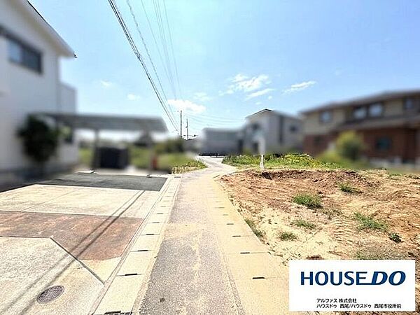 前面道路含む現地写真