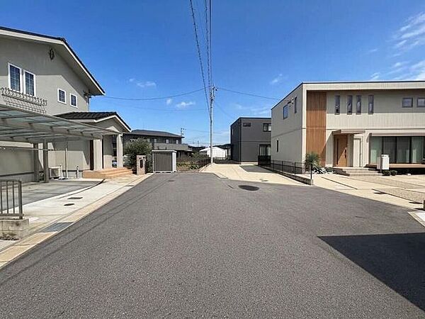 前面道路含む現地写真