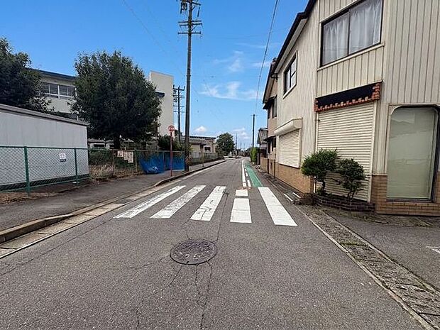 前面道路含む現地写真