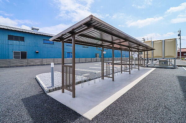 apartment 茨城県古河市下辺見
地図を見る