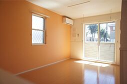 メロディ 1階1LDKのリビング/ダイニング