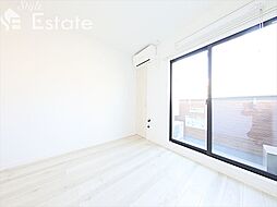 リュクスシティー黄金 1階1Kのリビング/ダイニング