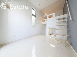 クリスタルガーデン 1階1Kのリビング/ダイニング