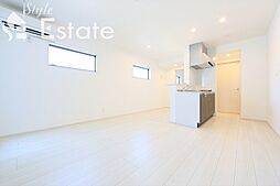 RUSCELLO笠寺 2階1LDKのリビング/ダイニング