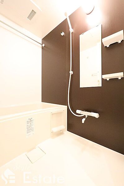画像6:バスルーム（浴室乾燥機付）