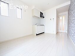 ソリッド春岡 303 3階1LDKのリビング/ダイニング