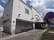 バロー 新栄店（858m）