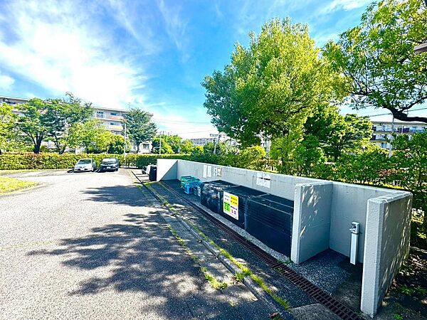 ゴミ置き場