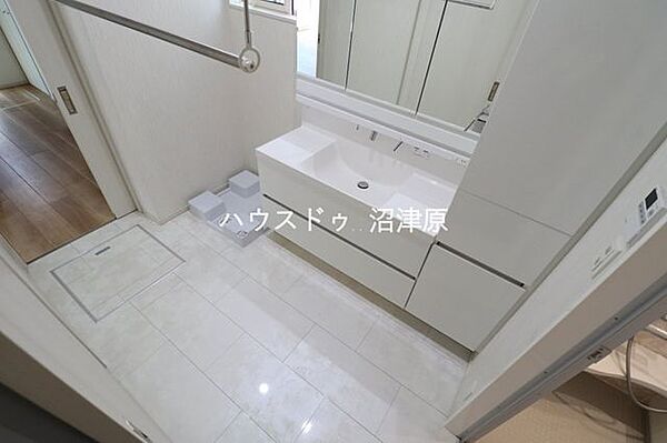 洗面所は広めです！