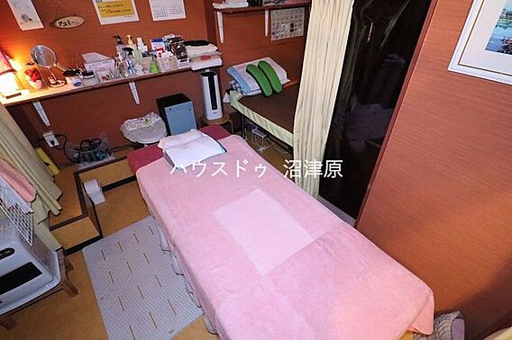 店舗内
