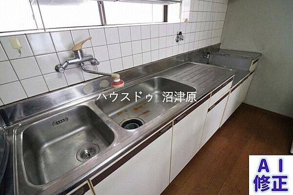 ※現況家具等有、売主様のプライバシーに配慮しCG加工により家具等消去した画像となり、現況との相違がある場合は現況を優先致します。