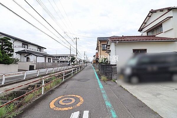 前面道路含む現地写真