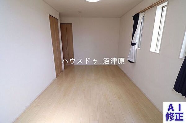 ※現況家具等有、売主様のプライバシーに配慮しCG加工により家具等消去した画像となり、現況との相違がある場合は現況を優先致します。