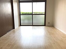 エイトハウスB 102 1階2DKのリビング/ダイニング