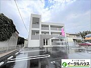 朝倉街道駅より徒歩6分 築2年8ヶ月 3階建の賃貸物件