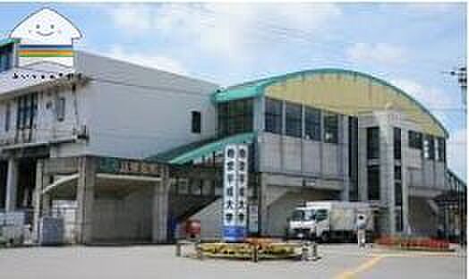 八幡宿駅(JR 内房線) バス5分。バス停「山木坂下」停歩4分。 2300m