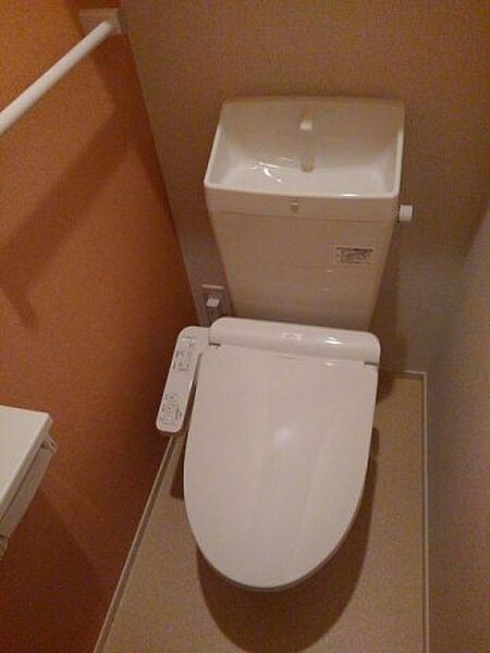 画像6:落ち着いたトイレです