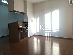 ラ・トゥーエル 2階1LDKのリビング/ダイニング