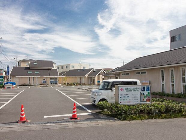 周辺環境-病院(790m)曲本クリニックモール