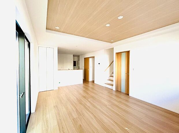 充実した生活は伸びやかな居室空間から始まります。快適に・伸びやかに。心の潤いを求める方々へ。