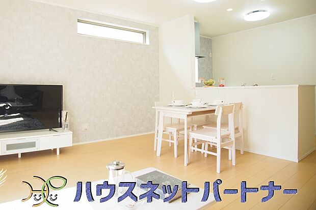 リビングダイニングに目が届くので、料理をしながら家族との会話もはずみそう。