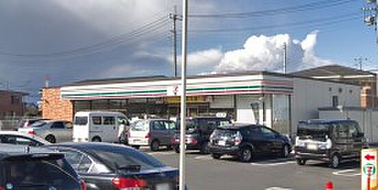 周辺環境-コンビニ(710m)セブンイレブン桶川上日出谷店