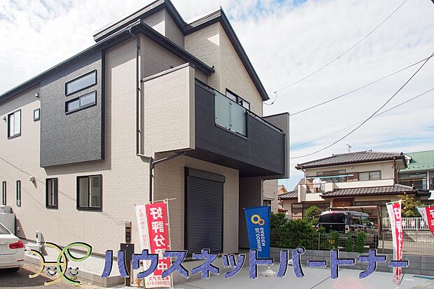 豊かで快適な暮らしを。ここから始まる「日常」はご家族にとってかけがえのない時間となります。少しでも豊かに、快適に。そんな想いから本邸宅は生まれました。