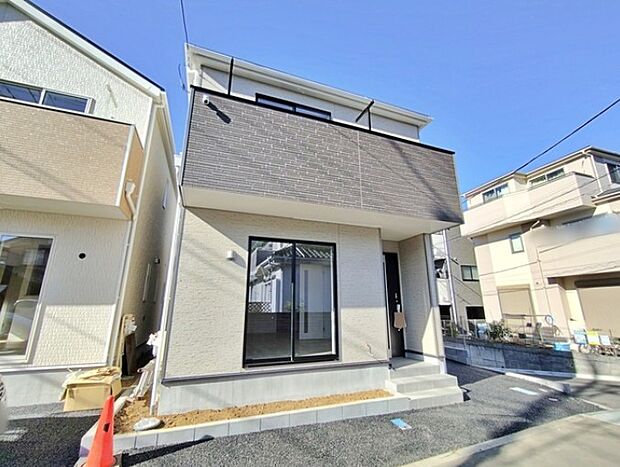 陽当りや通風性など各所に施された工夫で住みやすさを実現。部屋の大きさや周辺環境・街並など、資料には掲載していない情報が現地にはたくさんございます。是非ご確認下さい。