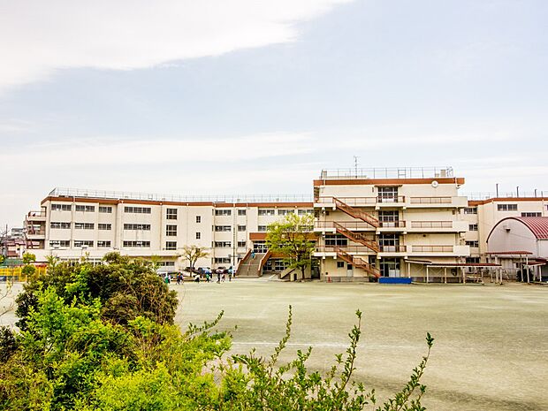 周辺環境-小学校(750m)道祖土小学校