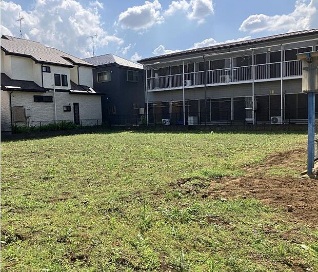 開放的な立地、隣地との空間周辺建物も綺麗で住みやすい