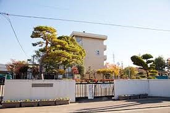 周辺環境-中学校(160m)南中学校