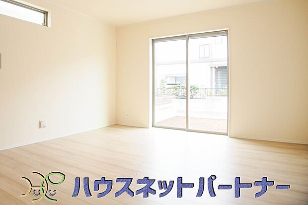 充実した生活は伸びやかな居室空間から始まります。快適に・伸びやかに。心の潤いを求める方々へ。